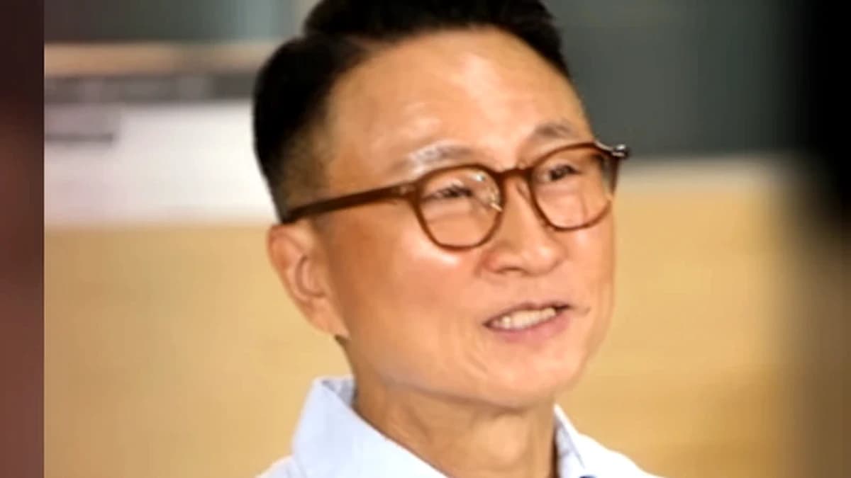 150평 집 1억5000만원에 팔고 미국행…주영훈이 꺼낸 어머니의 10년 — 제작 일러스트