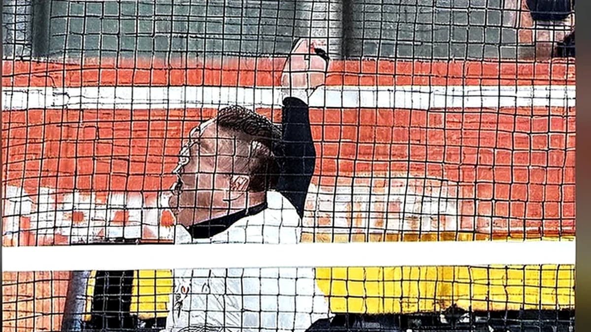 부산부터 나고야까지 7번…44세 이윤철이 68m35에 남긴 24년 — 제작 일러스트