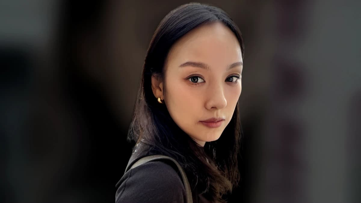 ‘첨 뛰어봄’ 네 글자…이효리가 핑클 컴백 앞두고 고른 발가락 신발 — 제작 일러스트