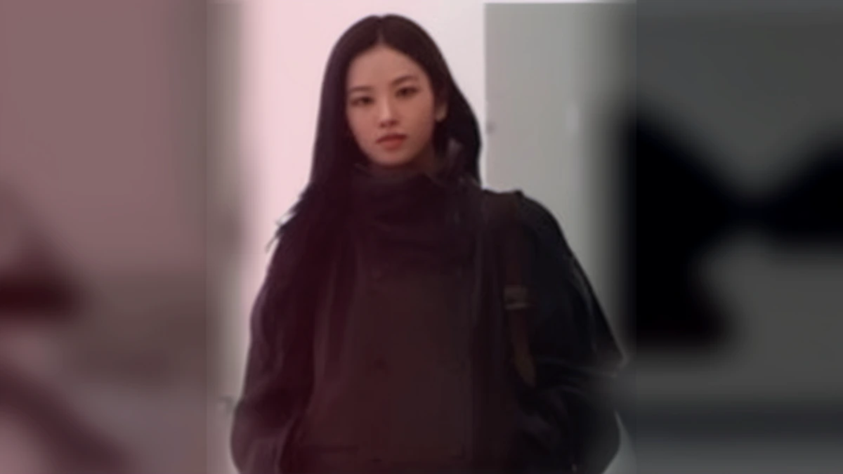 보라 카디건 다음은 올블랙…안유진이 사흘 사이 바꾼 ‘쇼츠 공식’ — 제작 일러스트