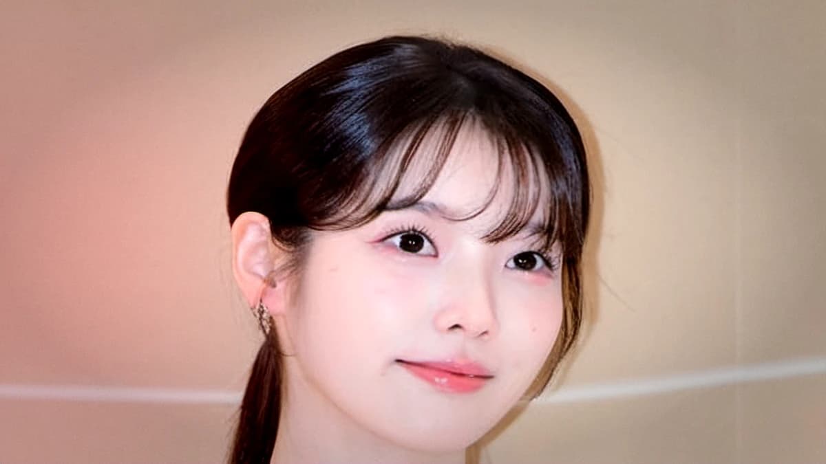 삶은 달걀 2개에 올리브유…아이유가 무대인사서 꺼낸 다음 날 식사 — 제작 일러스트